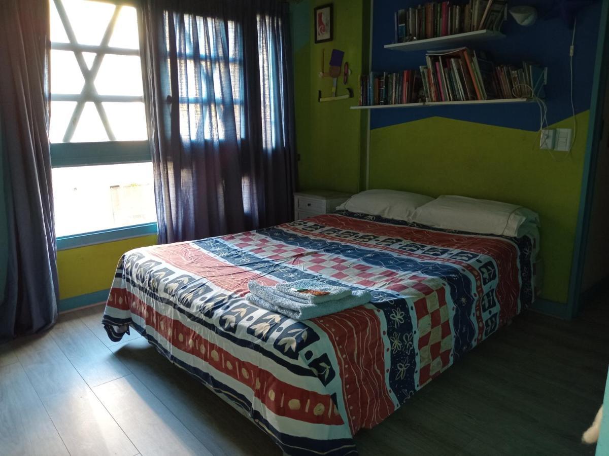 Cuartos En El Segundo Piso De Casa De Artista En Flores Leilighet Buenos Aires Eksteriør bilde